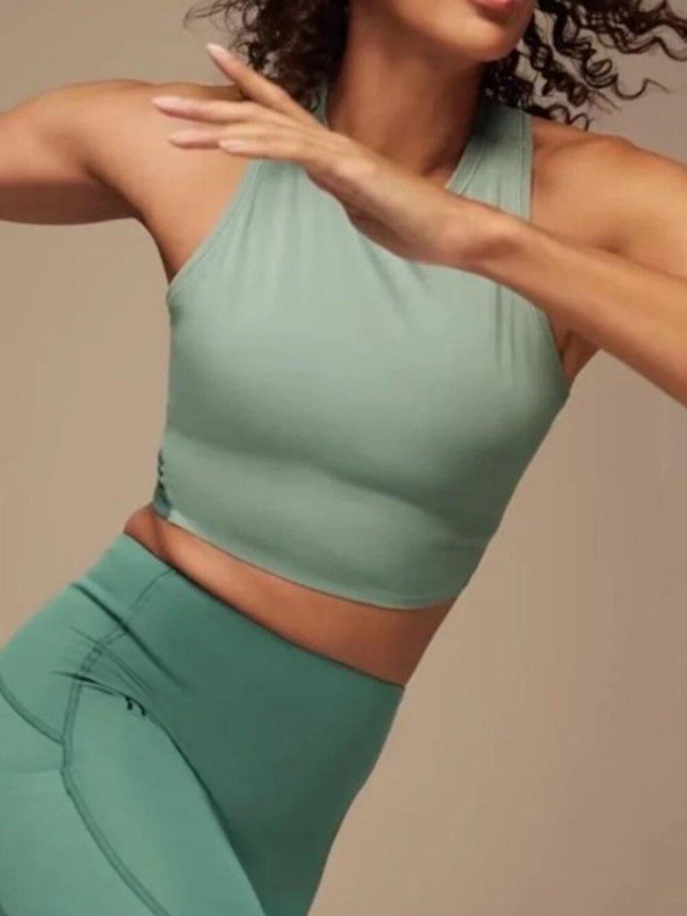 On Movement crop tank top moss ivy women's size L